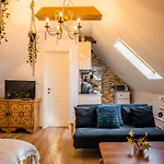 Homestay Hanul Anei And Transylvania *