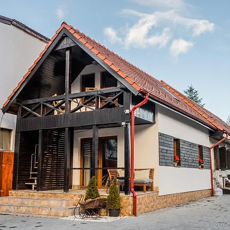 Privatunterkunft Hanul Anei And Transylvania Brașov