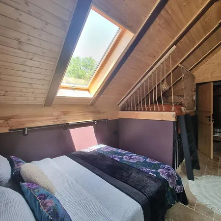 Hanul Anei And Transylvania Homestay Brasov