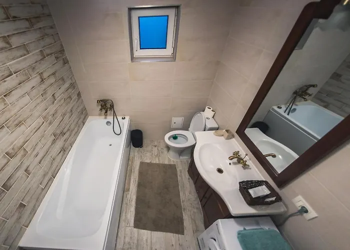 Hanul Anei And Transylvania Homestay