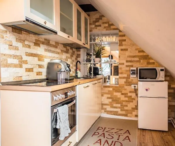 Hanul Anei And Transylvania Braşov