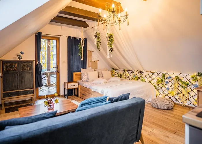 Hanul Anei And Transylvania Brasov