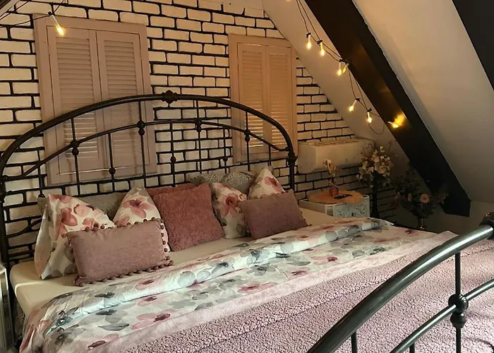 Homestay Hanul Anei And Transylvania Brasov