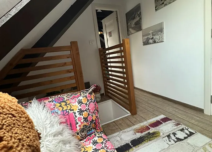 Hanul Anei And Transylvania *