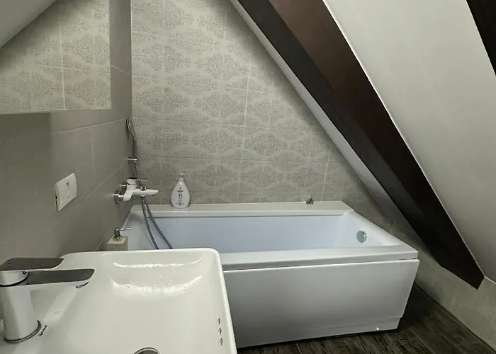 Hanul Anei And Transylvania Braşov